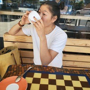 Meet your Posher, Viv